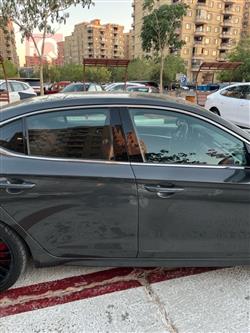 جنسس G70